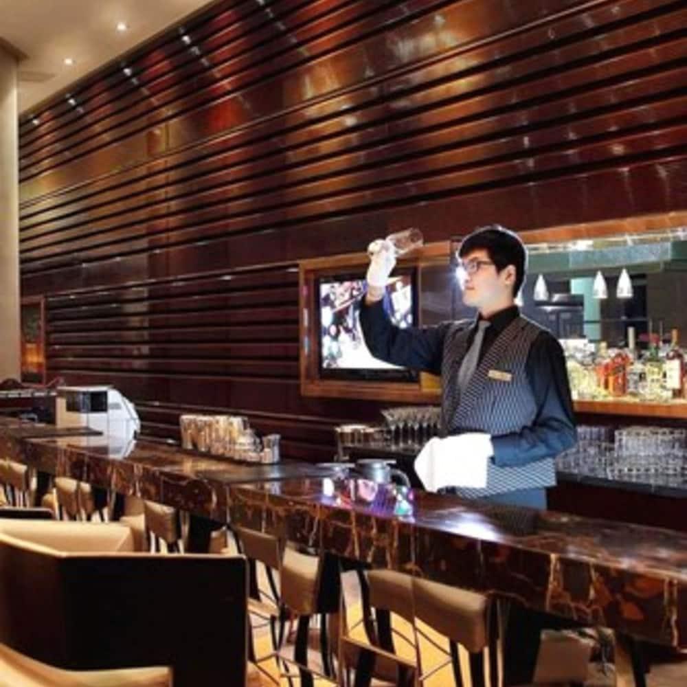 Отель Crowne Plaza Taizhou By Ihg Экстерьер фото